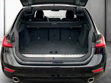 BMW 3xx 320e PHEV Touring Aut. in schwarz - normal