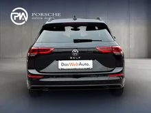 VW Golf Variant Life TDI in Deep Black Perleffekt
