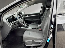 VW Golf Variant Life TDI in Deep Black Perleffekt