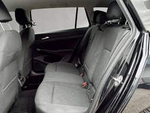 VW Golf Variant Life TDI in Deep Black Perleffekt