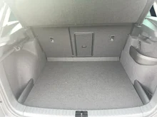 Škoda Karoq Selection TDI DSG in Graphit-Grau Metallic