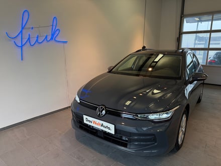 VW Golf Variant Business mHeV DSG