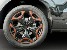 CUPRA Terramar e-HYBRID 204 PS DSG in Nacht-Schwarz Metallic