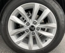 Thumbnail-Foto von Fahrzeug