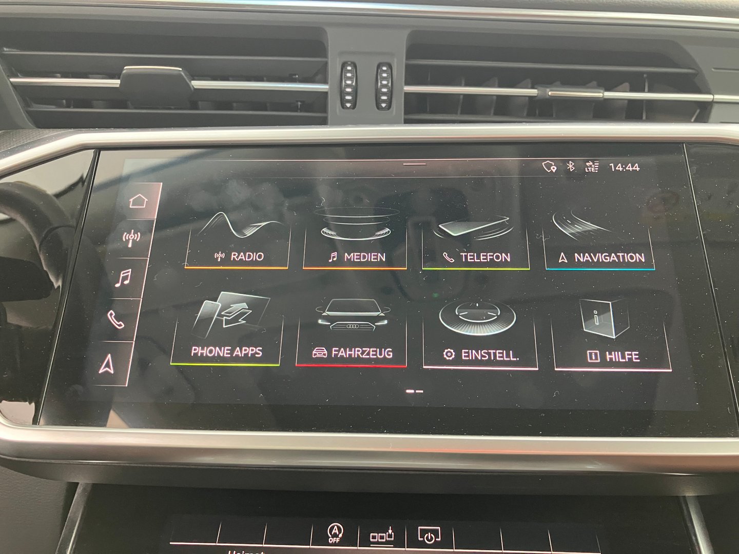 Audi A6 Avant 45 TDI quattro Design | Bild 7 von 16