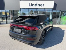 Audi Q8 e-hybrid quattro 360 kW in Mythosschwarz Metallic