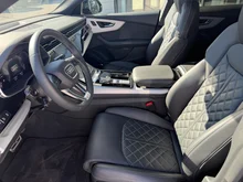Audi Q8 e-hybrid quattro 360 kW in Mythosschwarz Metallic
