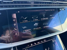 Audi Q8 e-hybrid quattro 360 kW in Mythosschwarz Metallic