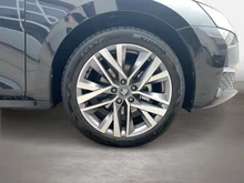 Škoda Octavia Combi Selection TSI mHEV DSG in Black-Magic Perleffekt