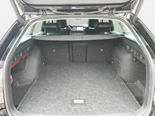 Škoda Octavia Combi Selection TSI mHEV DSG in Black-Magic Perleffekt