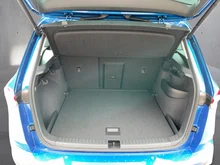 Škoda Karoq 4x4 Selection TDI DSG in Race-Blau Metallic