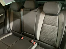 Škoda Karoq 4x4 Selection TDI DSG in Black-Magic Perleffekt