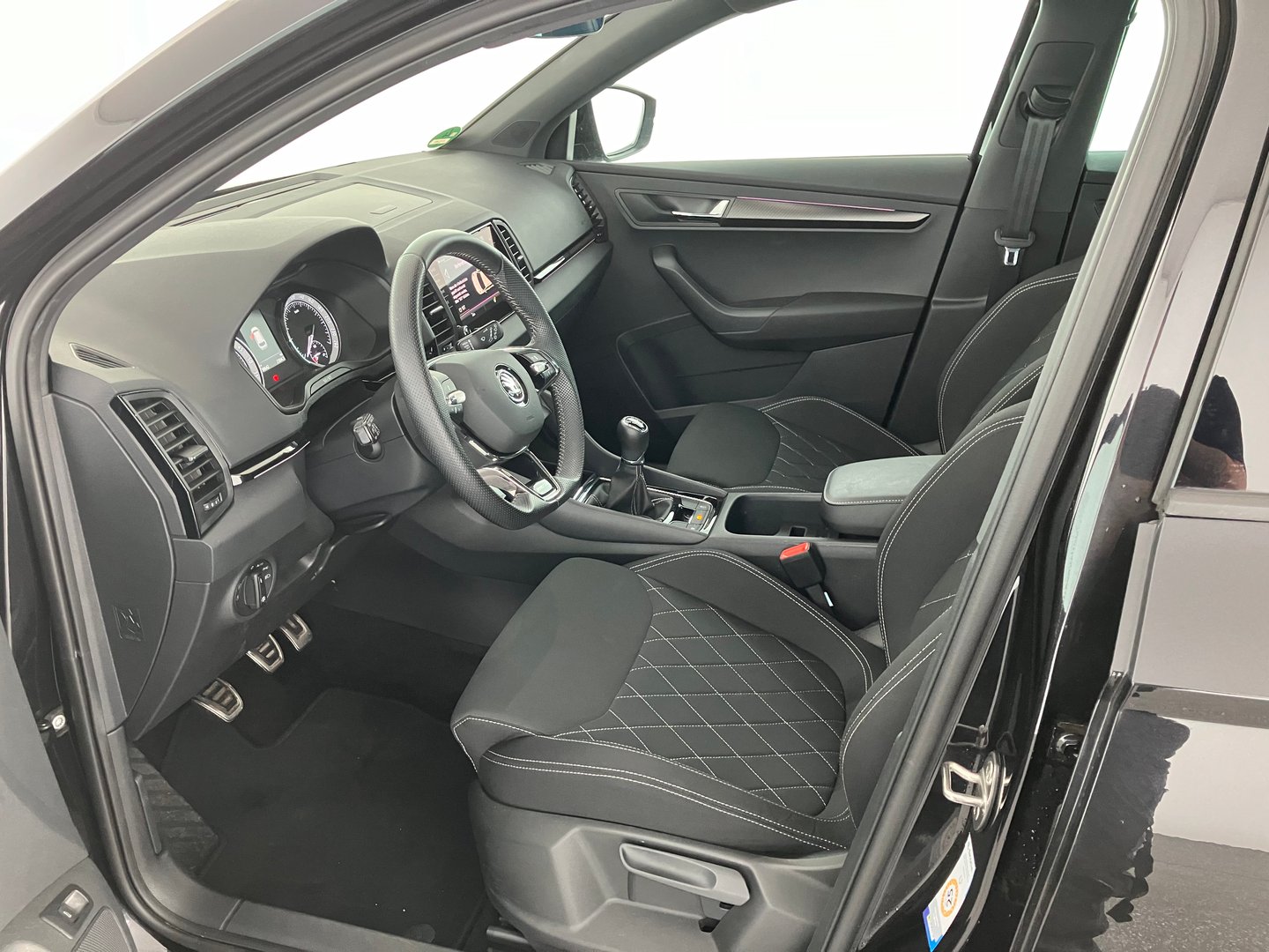 Škoda KAROQ SPORTLINE TDI | Bild 4 von 18