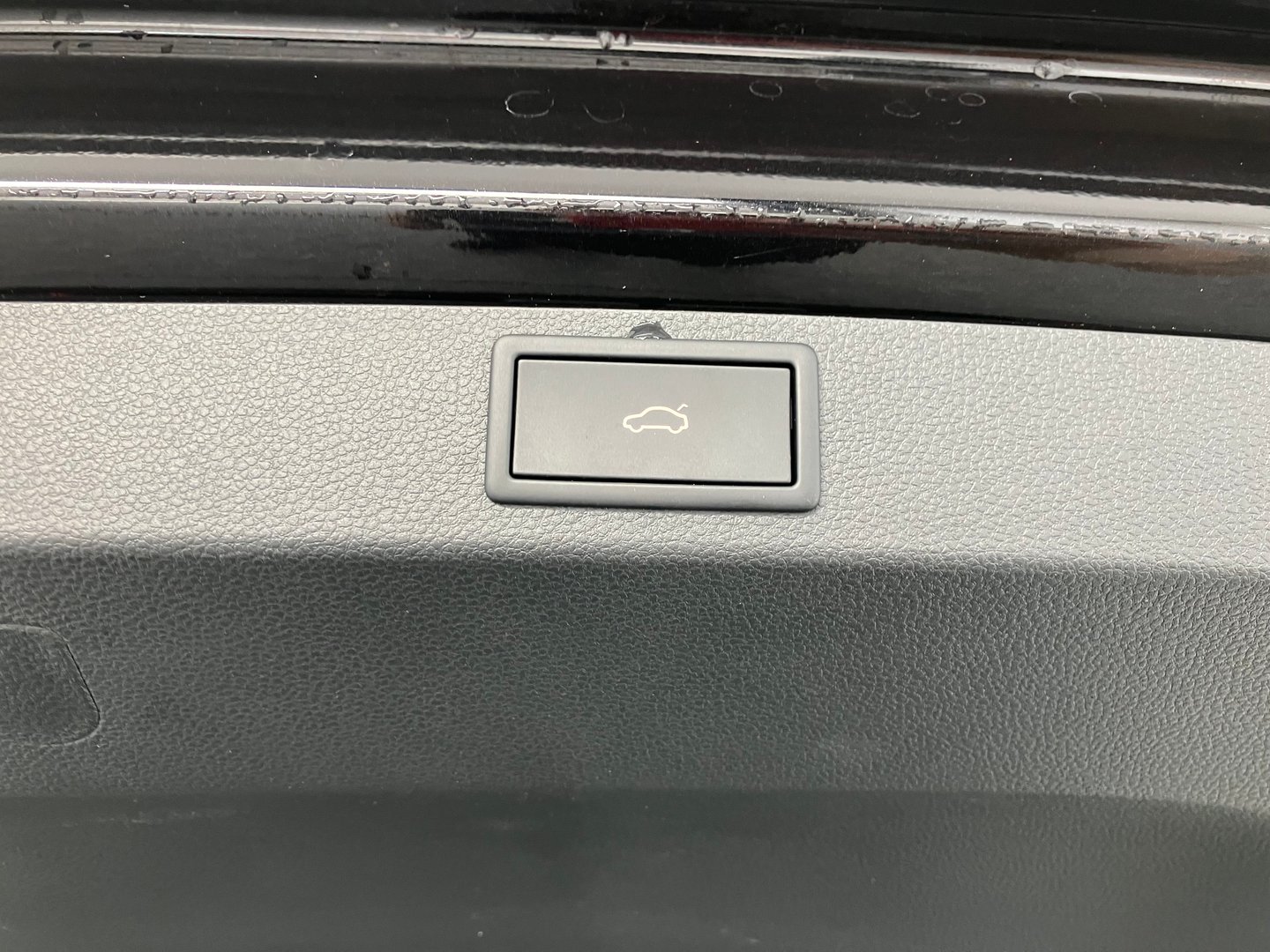 Škoda KAROQ SPORTLINE TDI | Bild 16 von 18