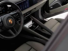 Porsche Macan 4S in OAKGRÜNMETALLIC NEO