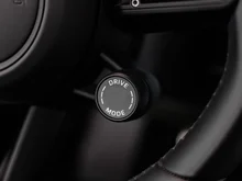 Porsche Macan 4S in OAKGRÜNMETALLIC NEO