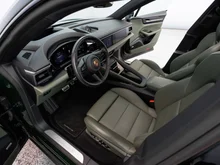 Porsche Macan 4S in OAKGRÜNMETALLIC NEO