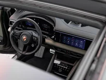 Porsche Macan 4S in OAKGRÜNMETALLIC NEO