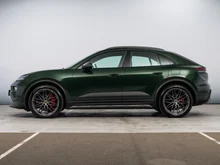 Porsche Macan 4S in OAKGRÜNMETALLIC NEO