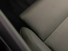 Porsche Macan 4S in OAKGRÜNMETALLIC NEO