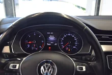 VW Passat Variant Highline TDI in K5 Tungsten Silver Metallic