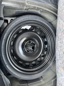 Thumbnail-Foto von Fahrzeug