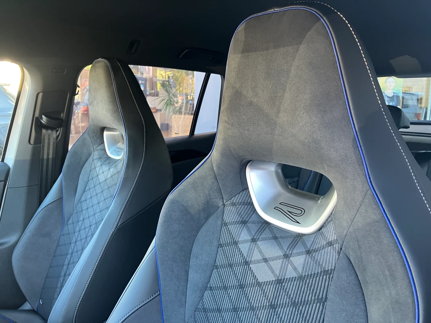 Bild eines VW Tiguan R-Line TDI 4MOTION DSG