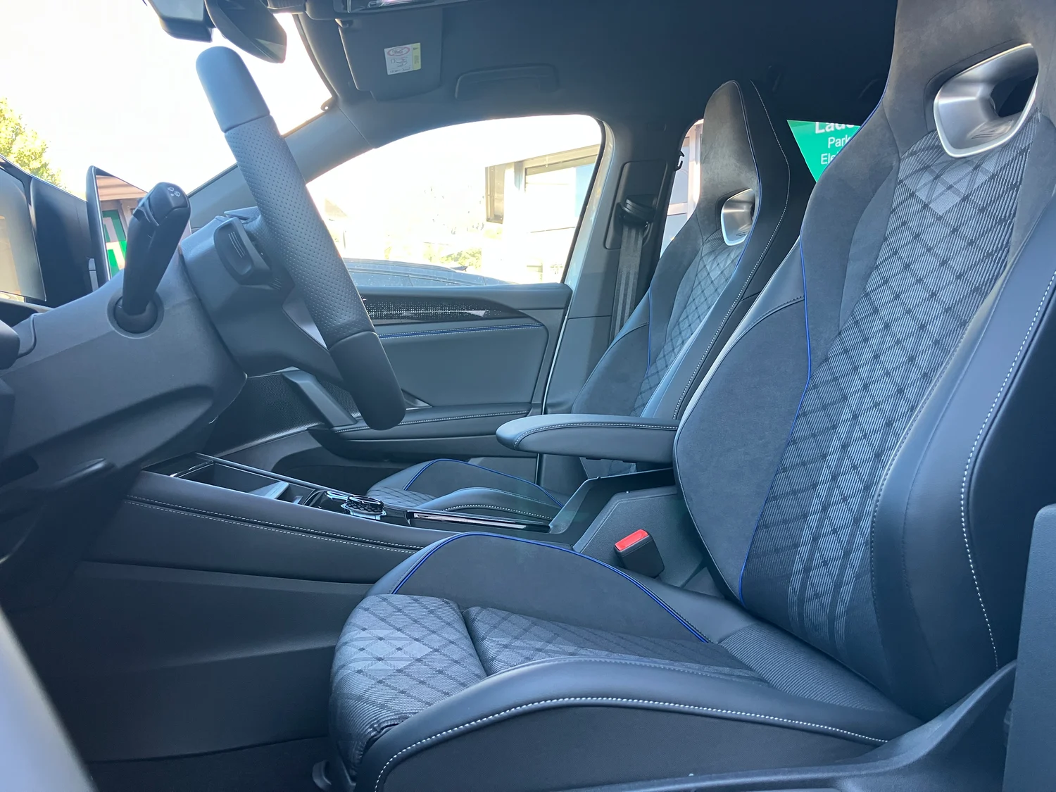 Bild eines VW Tiguan R-Line TDI 4MOTION DSG