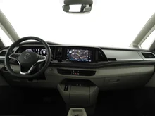 VW Multivan Business ÜH eHybrid 180 kW 4M in Starlightblue Metallic