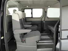 VW Multivan Business ÜH eHybrid 180 kW 4M in Starlightblue Metallic