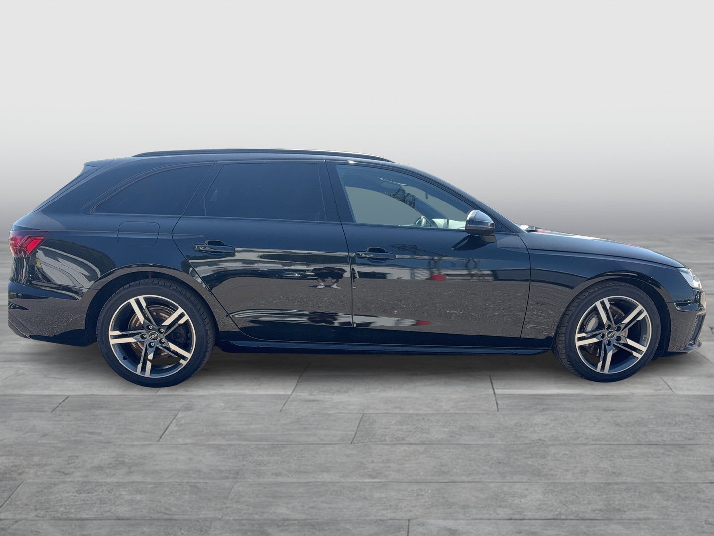 Audi A4 Avant 40 TDI quattro S line | Bild 5 von 20