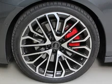 Audi A6 Avant e-hybrid quattro 270 kW in Daytonagrau Perleffekt