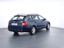 Škoda Octavia Combi 4x4 Ambition TDI DSG in Pacific-Blau