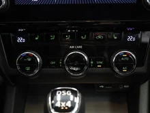 Škoda Octavia Combi 4x4 Ambition TDI DSG in Pacific-Blau