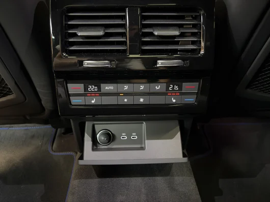 Bild eines Touareg R eHybrid TSI 4M. Final Edition