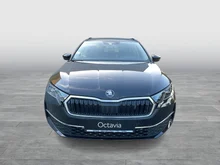Škoda Octavia Combi Selection TSI mHEV DSG in Black-Magic Perleffekt