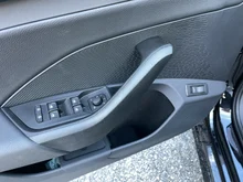 Škoda Octavia Combi Selection TSI mHEV DSG in Black-Magic Perleffekt