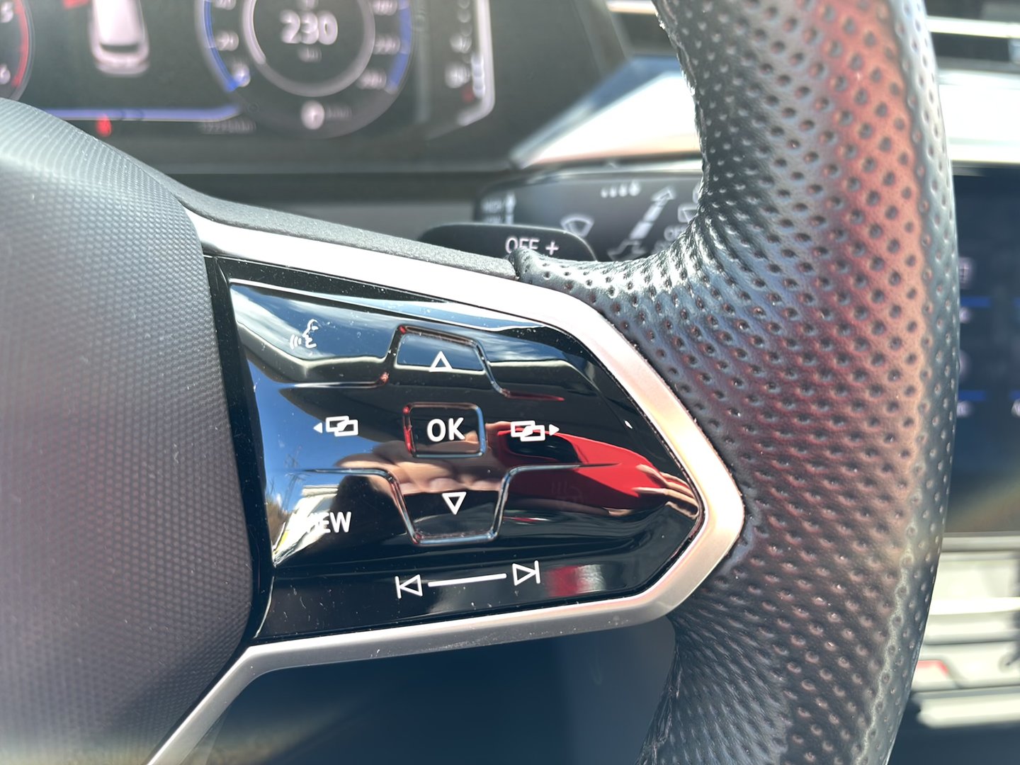 VW Arteon SB Elegance TDI DSG 4MOTION | Bild 17 von 29