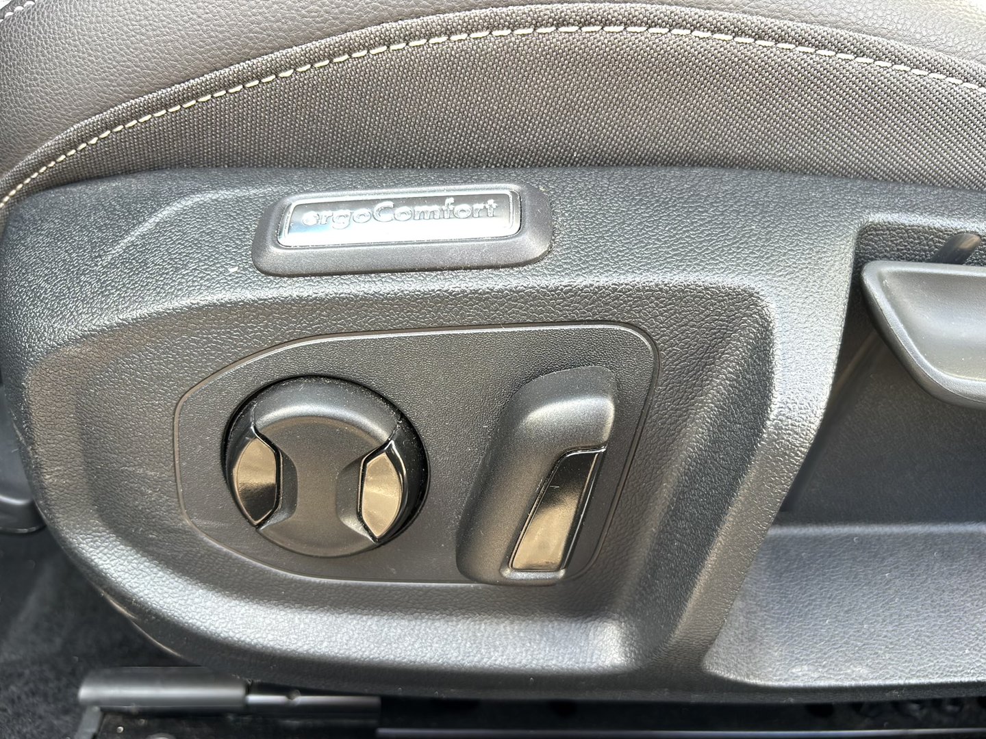 VW Arteon SB Elegance TDI DSG 4MOTION | Bild 12 von 29