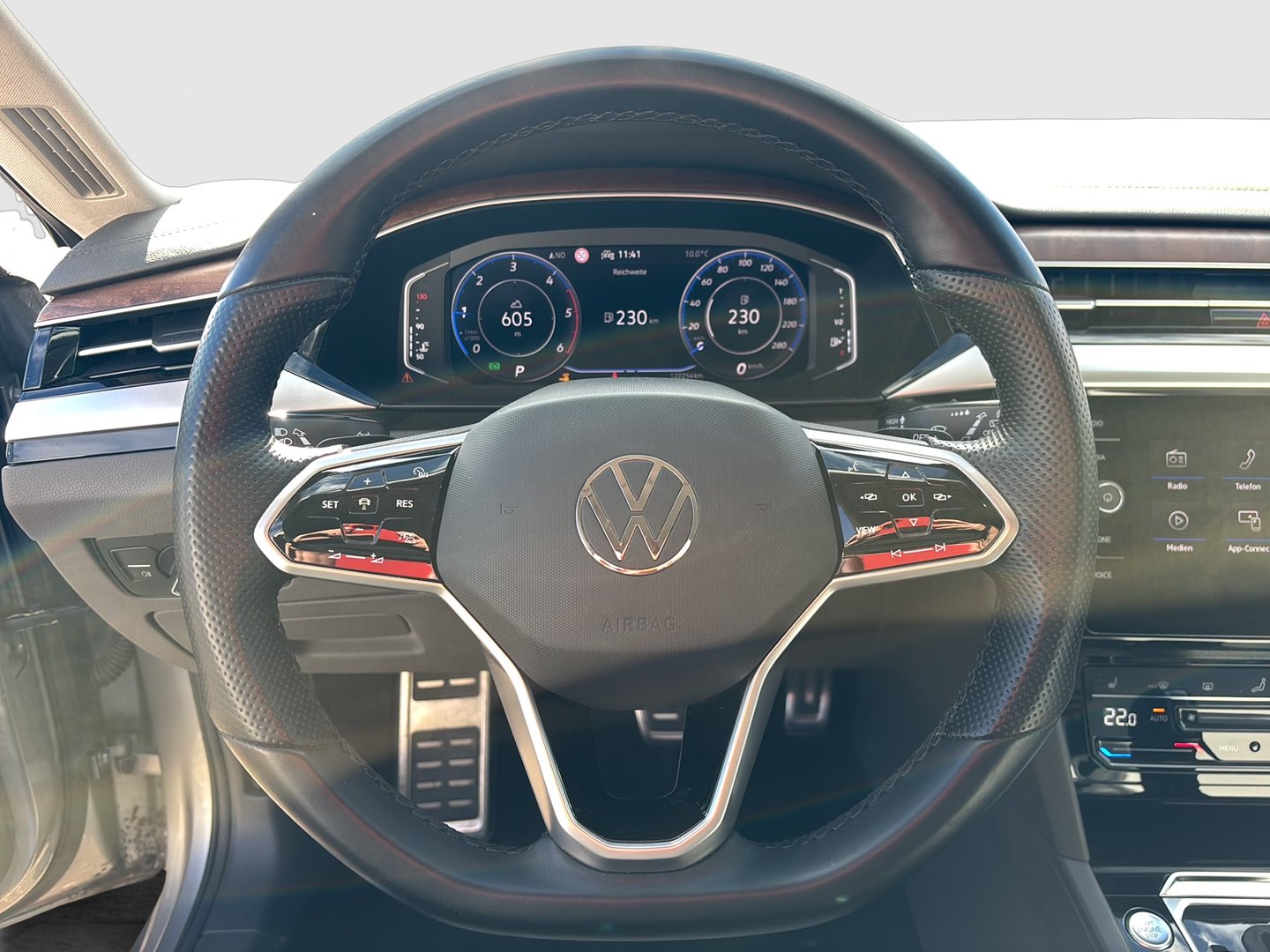 VW Arteon SB Elegance TDI DSG 4MOTION | Bild 14 von 29