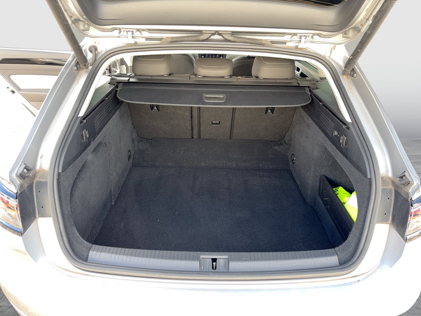 VW Arteon SB Elegance TDI DSG 4MOTION | Bild 24 von 29