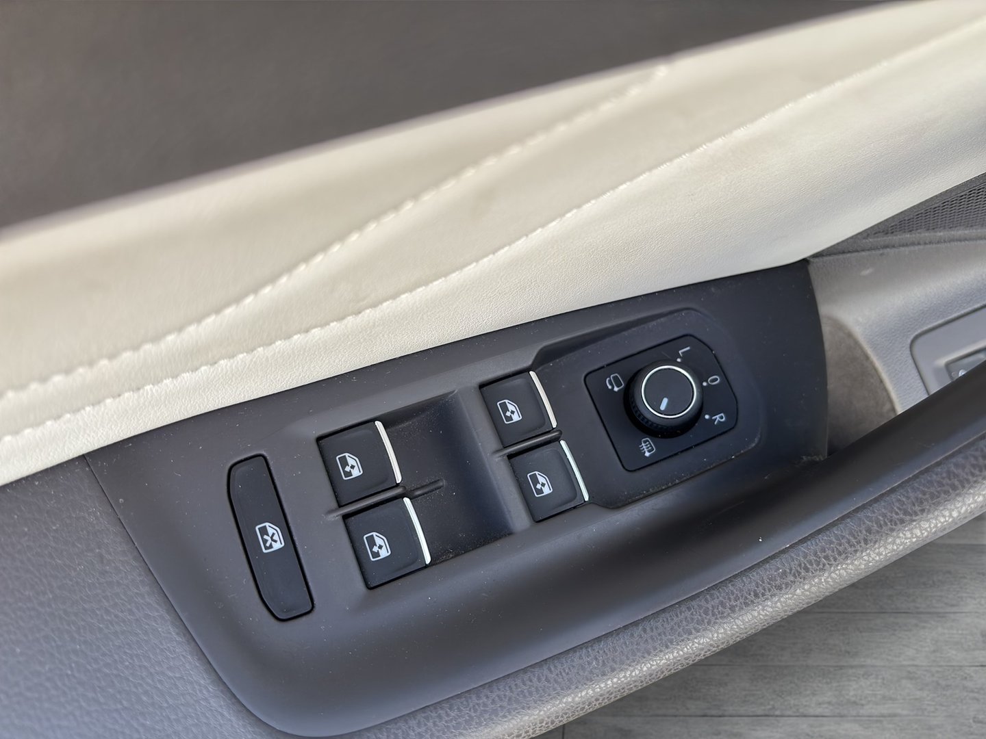 VW Arteon SB Elegance TDI DSG 4MOTION | Bild 9 von 29