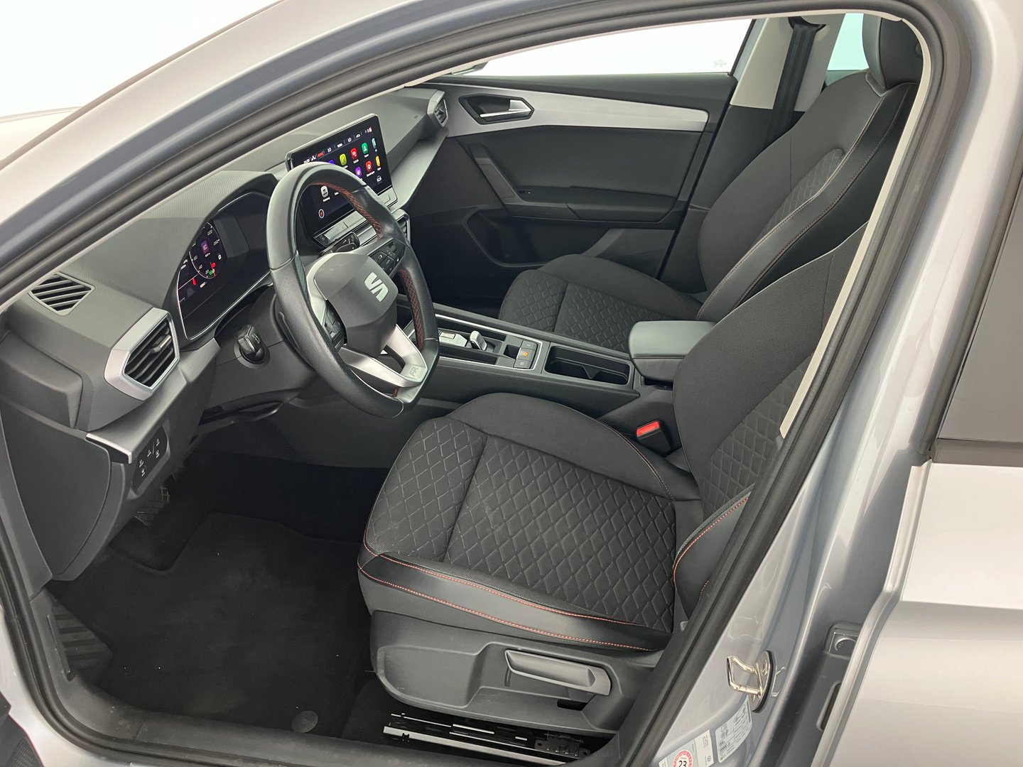 SEAT Leon SP Kombi FR 2.0 TDI DSG | Bild 3 von 16
