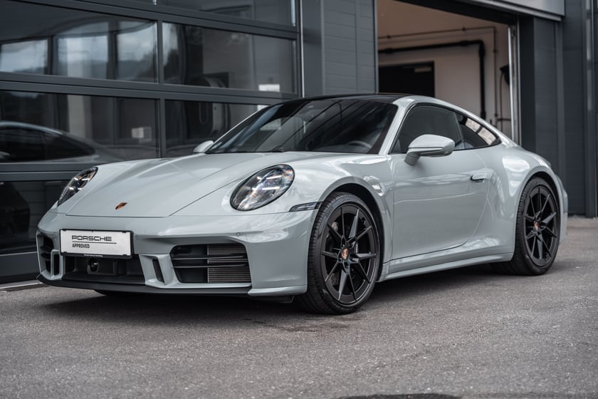 Porsche 911 Carrera