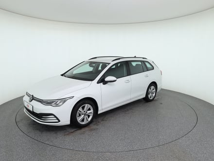 VW Golf Variant Life mHeV DSG