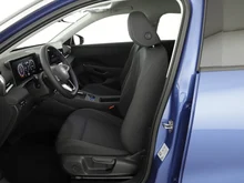VW T-Roc Life eTSI DSG in Celestial Blue Dach Black Uni