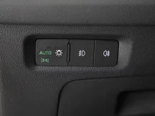 Škoda Octavia Combi 4x4 SCOUT TDI DSG in CANDY-WEISS