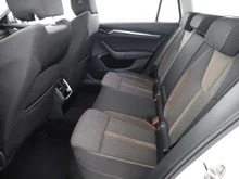 Škoda Octavia Combi 4x4 SCOUT TDI DSG in CANDY-WEISS