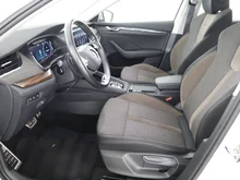 Škoda Octavia Combi 4x4 SCOUT TDI DSG in CANDY-WEISS