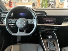 Audi A3 Sportback 35 TDI S line exterieur in gletscherweiß metallic